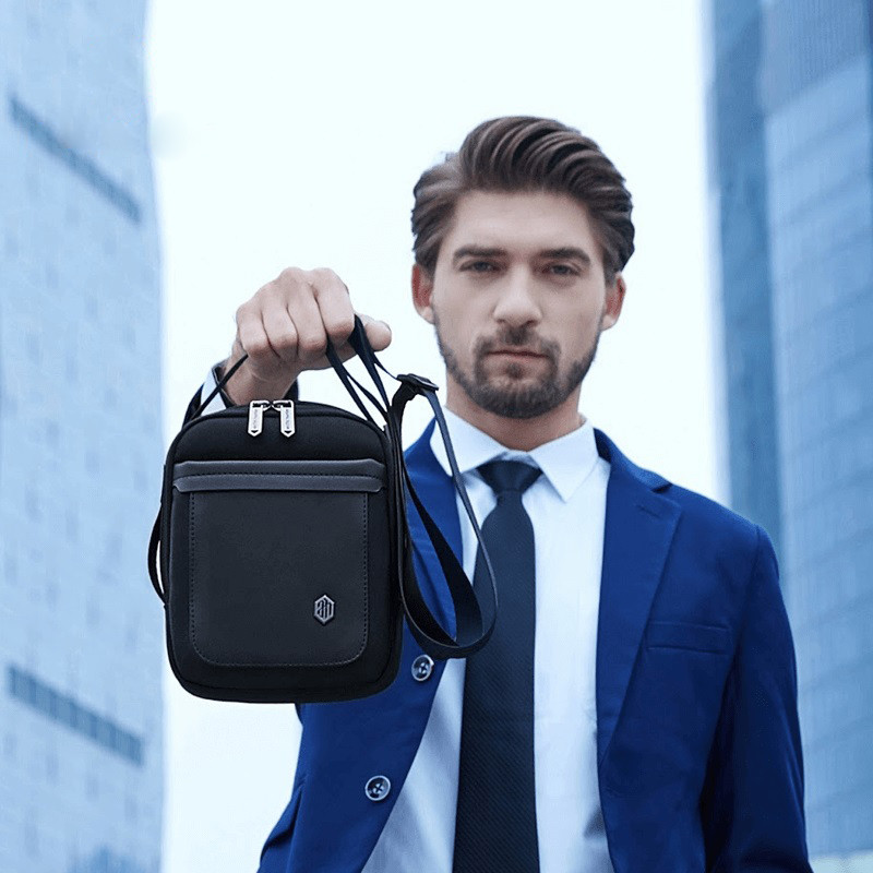 کیف دوشی آرتیک هانتر مدل K00688