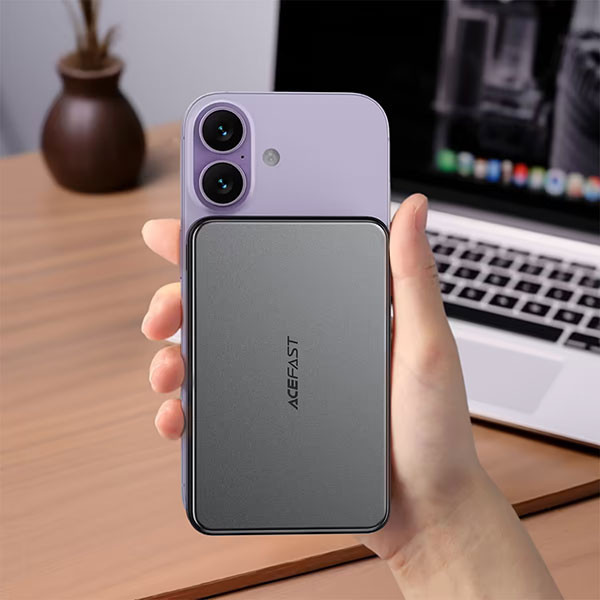 پاوربانک وایرلس 22.5 وات ایس فست مدل M31 ظرفیت 10000 میلیآمپرساعت به همراه کابل USB-C